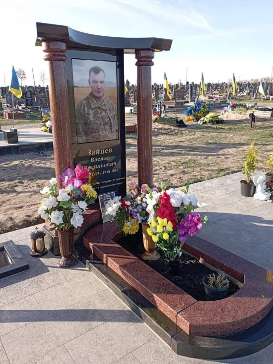 Пам’ятник українському воїну